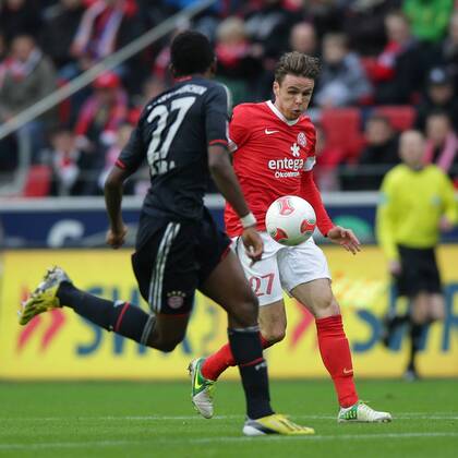 02.02.2013 Fussball Bundesliga FSV Mainz 05 - FC Bayern Muenchen Spieltag 20 Fussball Maenner Saison 2012 13 Nicolai MUELLER - MULLER (FSV Mainz 05 - 27) - David ALABA (FC Bayern Muenchen - 27)