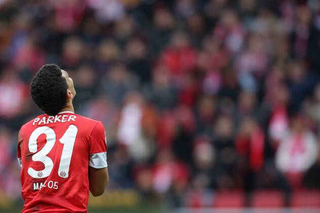 02.02.2013 Fussball Bundesliga FSV Mainz 05 - FC Bayern Muenchen Spieltag 20 Fussball Maenner Saison 2012 13 Shawn PARKER (FSV Mainz 05 - 31) enttaeuscht nach vergebener Chance