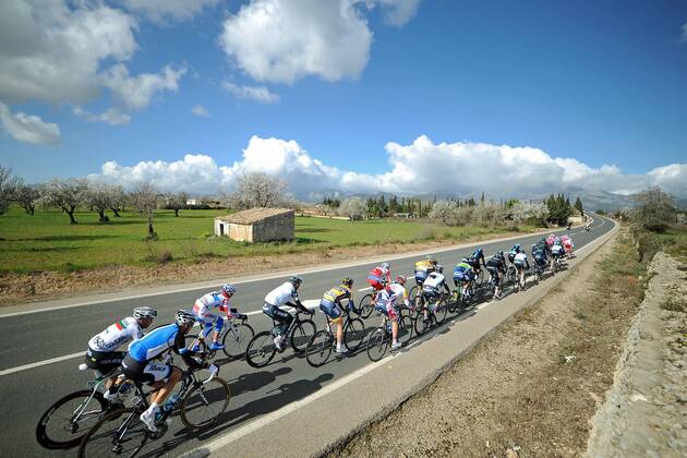 Allgemein - Übersicht - Landschaft - Peloton - Aktion - quer - Event: Mallorca Rundfahrt - Mallorca Challenge - Iberostar Challenge Ciclista Mallorca 2013 - Trofeo Alcudia - Playa de Muro Location: Mallorca - Spanien - Europa - Datum: 06.02.2013