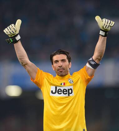 FUSSBALL INTERNATIONAL SERIE A 27. Spieltag SAISON 2012 2013 SSC Neapel - Juventus Turin 01.03.2012 JUBEL Torwart Buffon Gianluigi (Juventus Turin) 