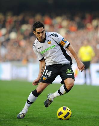 16.01.2011, Primera Division, FC Valencia - Deportivo La Coruna (L-R) Vicente Rodriguez - Valencia CF Nur fuer redaktionelle Verwendung, kein Model- oder Eigentum-Release vorhanden.