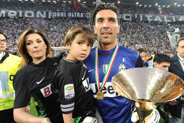 IPP20130511 Football - soccer: Serie A, Juventus Turin - Meisterfeier 2013, GIANLUIGI BUFFON mit seinem Sohn David Lee, Frau ALENA SEREDOVA - xHOCHxZWEIx xItalyxPhotoxPressx 