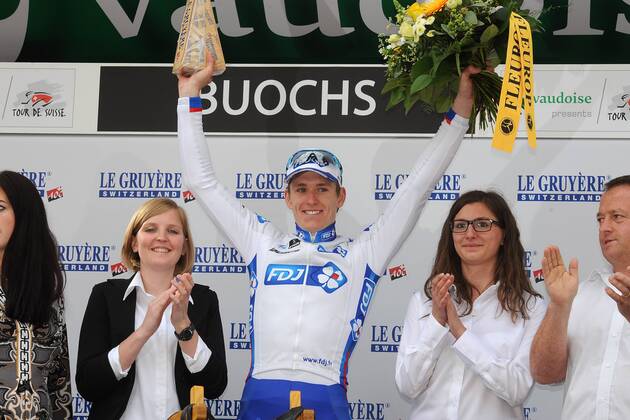 Arnaud DEMARE ( FRA FDJ - Francaise des Jeux ) gewinnt die vierte Etappe der Tour de Suisse - Siegerehrung - Podium - Jubel - Freude - Emotionen - Aktion - quer - Event: Tour de Suisse 2013 - 4.Etappe: Innertkirchen nach Buochs 174.4 km - Location: Schweiz - Europa - Datum: 11.06.2013