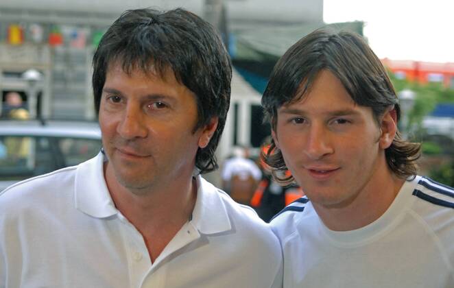 Lionel Messi (ARG) und sein Vater Jorge Horacio in Nürnberg, WM 2006 in Deutschland. Foto: Sebastiao de Souza 