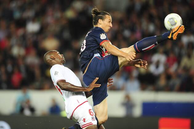 Zlatan Ibrahimovic (PSG) vs Ronald Zubar (Ajaccio) FOOTBALL : PSG vs Ajaccio - L1 - 18 08 2013 JBAutissier Panoramic 