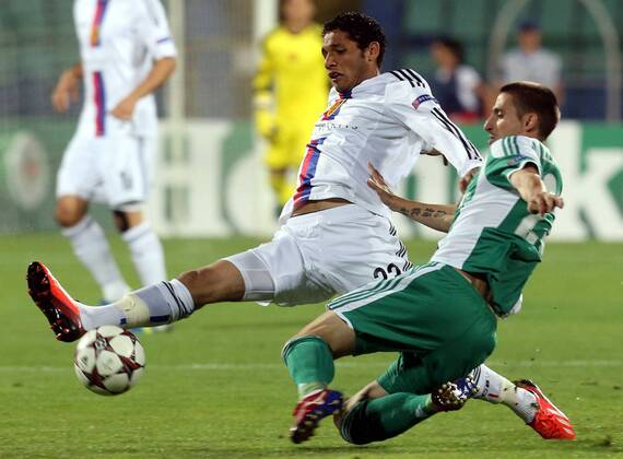 21.08.2013 Sofia(Bulgaria) PFC Ludogorets-FC Basel Razgrad UEFA Champion League play off men s football Mohamed Elneny(L) FC Basel stoped Hristo Zlatinski(R) PFC Ludogorets 