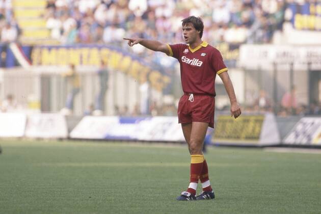 Thomas BERTHOLD, Deutschland, Fussballspieler, AS Rom, steht auf dem Platz und gestikuliert, Gestik, gibt Anweisungen, in dem Spiel Inter Mailand - AS Rom 3:0 am 01.10.1989 in Mailand, Â