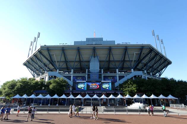 TENNIS - ATP, US Open 2013 NEW YORK CITY,NEW YORK,USA,27.AUG.13 - TENNIS - ATP Tennis Herren World Tour, US Open 2013, Grand Slam, Flushing Meadows. Bild zeigt den Center Court. Keywords: Arthur Ashe Stadium. 