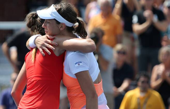 TENNIS - WTA, US Open 2013 NEW YORK CITY,NEW YORK,USA,27.AUG.13 - TENNIS - WTA Tennis Damen Tour, US Open 2013, Grand Slam, Flushing Meadows. Bild zeigt Bojana Jovanovski (SRB) und Andrea Petkovic (GER). 