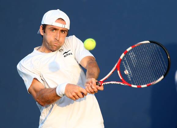 US Open 2013, USTA Billie Jean King National Tennis Center, Flushing Meadows, New York, ITF Grand Slam Tennis Tournament . Benjamin Becker (GER), Aktion,Einzelbild, Halbkoerper,Querformat