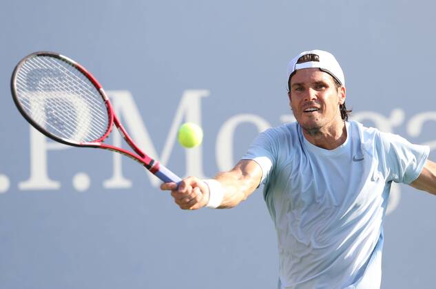 US Open 2013, USTA Billie Jean King National Tennis Center, Flushing Meadows, New York, ITF Grand Slam Tennis Tournament . Tommy Haas (GER), Aktion,Einzelbild, Halbkoerper,Querformat,