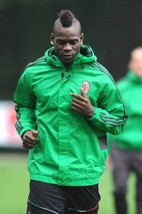MARIO BALOTELLI MILAN 2013-14 ALLENAMENTO CHAMPIONS LEAGUE 30-09-2013