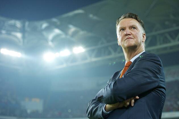 coach Louis van Gaal of Holland during the FIFA 2014 World Cup qualifier match between Turkey and the Netherlands at Fenerbahce Sukru Saracoglu Stadium on Oktober 11, 2013 in Istanbul, Turkey Turkey v Netherlands FIFA 2014 World Cup Qualifier 2013 2014 xVIxxIVx 1850360