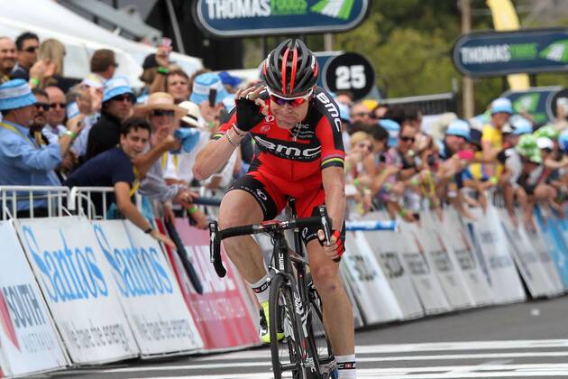 Cadel EVENS ( AUS BMC Racing Team ) gewinnt die dritte Etappe der Tour Down Under im Alleingang und übernimmt die Gesamtwertung - Finish - Win - Jubel - Freude - Emotionen - Querformat - quer - horizontal - Event Veranstaltung: Santos Tour Down Under 2014 - Stage3 3.Etappe: Norwood - Campelltown 145.0 km - Location Ort: Australien Australia - Oceania - Ozeanien - Date Datum: 23.01.2014 -