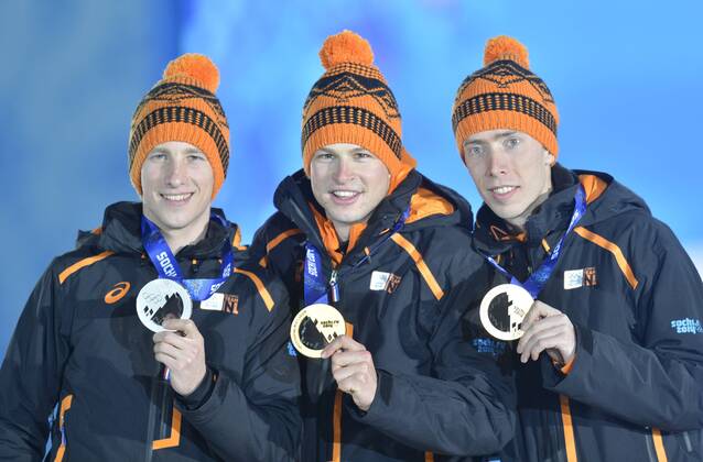 09-02-2014 XXII OLYMPIC WINTER GAMES SOCHI: Vlnr Jan Blokhuijsen, Sven Kramer en Jorrit Bergsma xVIxxIVx 2079733
