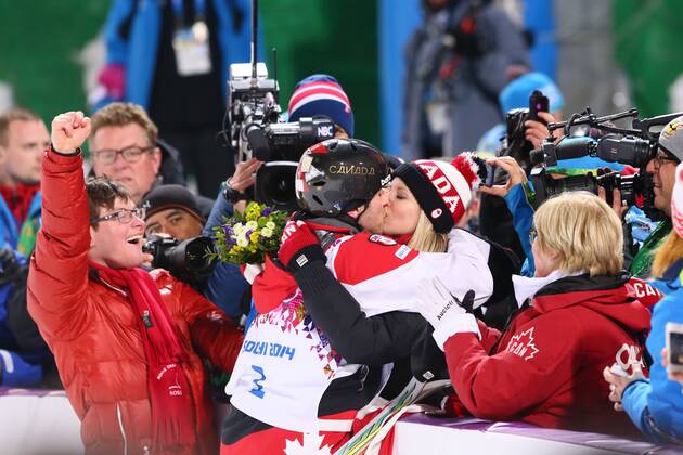 Alexandre Bilodeau (CAN), with girlfriend Sabrina FEBRUARY 10, 2014 - Freestyle Skiing : Men s Moguls Final at ROSA KHUTOR Extreme Park during the Sochi 2014 Olympic Winter Games in Sochi, Russia. NoxThirdxPartyxSales  ( 20282480)