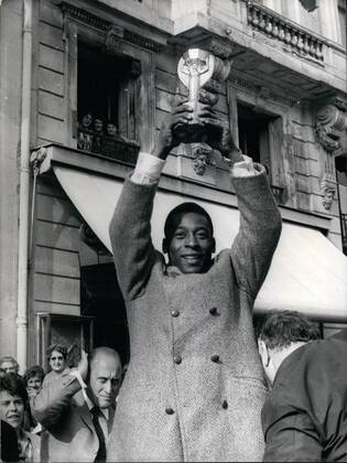Mar. 03, 1971 - The King of soccer Pele in Paris - showing the Soccer World Cup at the Champs - Elysees. His team, the Santos F.C. is going to meet the St. - Etienne- Marseilles selected team at the Colombes Stadium in Paris on March 31.  - ZUMAk09