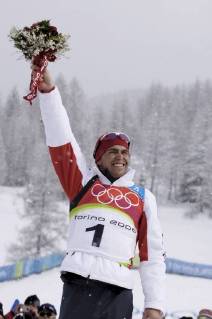GREIS Michael Olympiasieger BIATHLON_MASSENSTART Olympische Winterspiele 2006 in Turin Biathlon Maenner Massenstart Jubel 