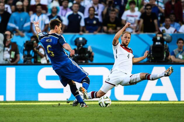 Lionel Messi gegen Benedikt Höwedes RIO DE JANEIRO, RJ. ( x(4095)xCarlosxEzequielxVannonix  (25552)