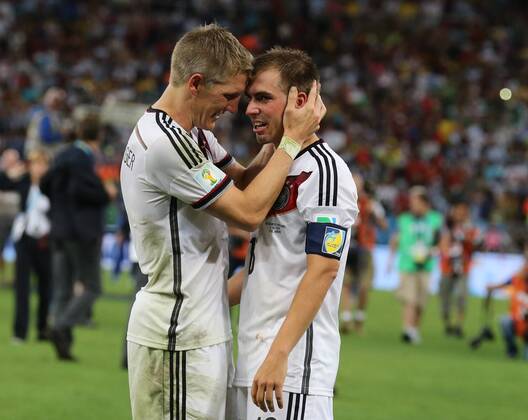 Rio de Janeiro, FIFA, Fussball Männer, Fussball Welltmeisterschaften 2014, FIFA world cup 2014 ,Final, Finale, Deutschland vs Argentinien , Germany vs Argentina 13.07.2014, Estadio Maracana, Rio de Janeiro, Bastian Schweinsteiger, Philipp Lahm, beide Deutschland,