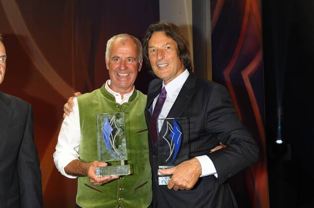 Fritz Fischer und Dr. Hans-Wilhelm Müller-Wohlfahrt Bayerische Sportpreis 2014 Ehrung, Auszeichnung. Preis BMW-Welt München 19. Juli 2014