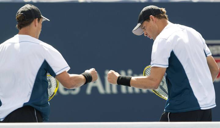 TENNIS - ATP, US Open 2014 NEW YORK CITY,NEW YORK,USA,07.SEP.14 - TENNIS - ATP Tennis Herren World Tour, US Open 2014, Grand Slam, Flushing Meadows, doubles, final. Image shows Bob and Mike Bryan (USA).