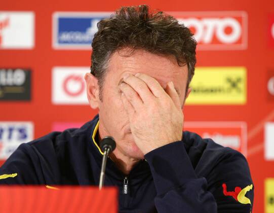 SOCCER - UEFA EURO 2016, qualification, AUT vs MNE, preview VIENNA,AUSTRIA,11.OCT.14 - SOCCER - UEFA European Championship 2016, European Qualifiers, OEFB international match, Austria vs Montenegro, preview, press conference of team MNE. Image shows head coach Marko Vesovic (MNE).