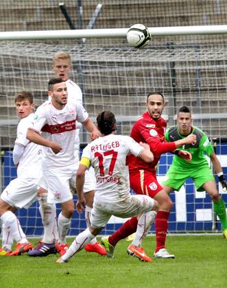 VfB Stuttgart II 03.05.2014, Fussball, 3.Liga, VfB Stuttgart II - SSV Jahn 2000 Regensburg (1:1): v.l. Lukas Kiefer, Tobias Rathgeb (beide VfB Stuttgart II).