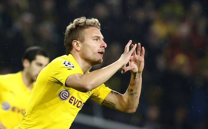 Aktuell Fussball, Champions League, Borussia Dortmund - Galatasaray Istanbul Dortmunds Ciro Immobile celebrates scoring the 3:1 during the Championsleague match between Borussia Dortmund and Galatasaray Istanbul, Signal Iduna Park in Dortmund on November 03., 2014. Borussia Dortmund vs. Galatasaray Istanbul in der Gruppenphase der Championsleague in der Saison 2014 2015 am 3. November 2014.