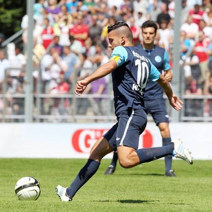 VfB Stuttgart II 11.08.2012, Fussball 3. Liga, VfB Stuttgart II- Stuttgarter Kickers (1:4): Enzo Marchese (Stuttgarter Kickers).