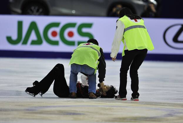 Nov. 8, 2014 - Shanghai, Popular Republic of China - Participating men, YUZURU HANYU (JAPAN) waiting for the paramedics during the warm up. Lexus Shanghai ISU Grand Prix at Oriental Sport Center in Shanghai est China. Lexus Cup of China ISU Grand Prix of Figure Skating - 2014  - ZUMAm119