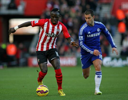 Football - 2014 2015 Premier League - Southampton vs. Chelsea Southampton s Sadio Mane and Eden Hazard of Chelsea in action at St Mary s Stadium Southampton Colorsport Shaun Boggust