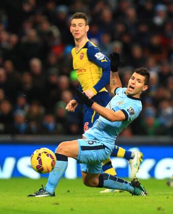 Sergio Aguero of Manchester City fails to latch on to a goal scoring opportunity - Manchester City vs. Arsenal - Barclay s Premier League - Etihad Stadium - Manchester - 18 01 2015 Pic Philip Oldham Sportimage EDITORIAL USE ONLY. No use with unauthorised audio, video, data, fixture lists, club league logos or live services. Online in-match use limited to 120 images, no video emulation. No use in betting, games or single club league player publications.