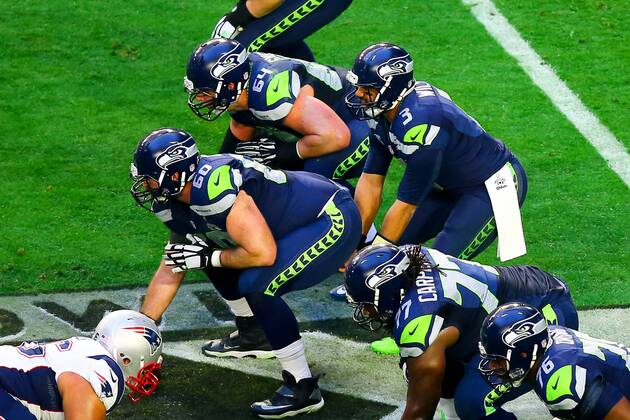 01 FEB 2015: Seattle Seahawks quarterback Russell Wilson (3) during the second quarter of Super Bowl XLIX being played at University of Phoenix Stadium. The New England Patriots defeat the Seattle Seahawks 28-24 in Super Bowl XLIX at University of Phoenix Stadium in Glendale Arizona. NFL American Football Herren USA FEB 01 Super Bowl XLIX - Patriots v Seahawks Icon020115278 EDITORIAL USE ONLY
