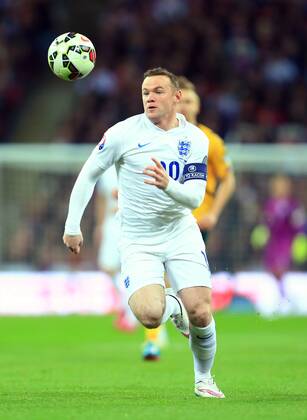 Wayne Rooney of England goes through on goal but hits the post - England vs. Lithuania - UEFA EURO EM Europameisterschaft Fussball 2016 Qualifier - Wembley Stadium - London - 27 03 2015 Pic Philip Oldham Sportimage EDITORIAL USE ONLY. No use with unauthorised audio, video, data, fixture lists, club league logos or live services. Online in-match use limited to 120 images, no video emulation. No use in betting, games or single club league player publications.