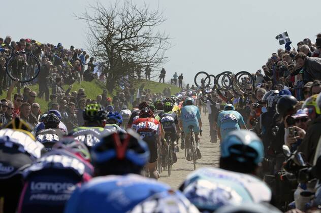 - ROUBAIX, FRANCE: Riders pictured in action during the Paris-Roubaix one day cycling race, 253,5 km from Compiegne to the Velodrome in Roubaix, Sunday 12 April 2015. DIRKxWAEM  x04602981x