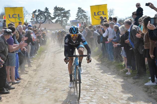 - ROUBAIX, FRANCE: British Bradley Wiggins of Team Sky pictured in action during the Paris-Roubaix one day cycling race, 253,5 km from Compiegne to the Velodrome in Roubaix, Sunday 12 April 2015. POOLxPAPONxL EQUIPE  x04603364x