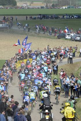 - ROUBAIX, FRANCE: Illustration picture of the pack of riders during the Paris-Roubaix one day cycling race, 253,5 km from Compiegne to the Velodrome in Roubaix, Sunday 12 April 2015. DIRKxWAEM  x04603396x