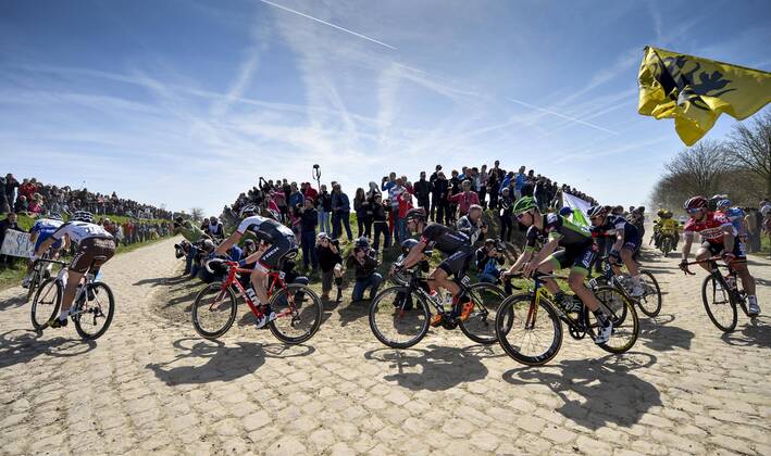 - ROUBAIX, FRANCE: Illustration picture shows the pack of cyclists during the Paris-Roubaix one day cycling race, 253,5 km from Compiegne to the Velodrome in Roubaix, Sunday 12 April 2015. DIRKxWAEM  x04603469x