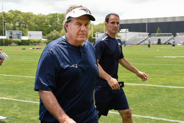May 29, 2015 - Foxborough, Mass. - New England Patriots head coach Bill Belichick leaves the practice field after answering questions from the media during the team s organized activities at Gillette Stadium in Foxborough Mass. Eric Canha CSM NFL American Football Herren USA 2015: Patriots Organized Team Activity MAY 29 - ZUMAc04_