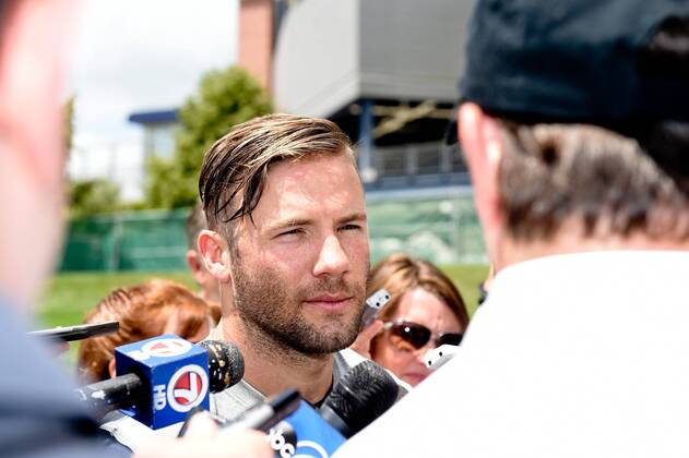 May 29, 2015 - Foxborough, Mass. - New England Patriots wide receiver Julian Edelman (11)) answers question from the media at Gillette Stadium during the team s organized activities in Foxborough Mass. Eric Canha CSM NFL American Football Herren USA 2015: Patriots Organized Team Activity MAY 29 - ZUMAc04_