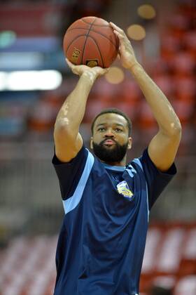 Reggie Redding (Alba Berlin), Einzelbild, Aktion, FC Bayern Muenchen Basketball vs Alba Berlin, Playoff, 3. Halbfinale, Basketball Bundesliga Saison 2014 2015, Beko BBL, 02.06.15