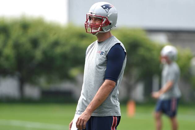 June 11, 2015 - Foxborough, Massachusetts, U.S. - New England Patriots quarterback Tom Brady (12) takes part in the organized team activities held on the practice fields at Gillette Stadium in Foxborough Massachusetts. Eric Canha CSM NFL American Football Herren USA 2015: Patriots OTA JUN 11 - ZUMAc04_
