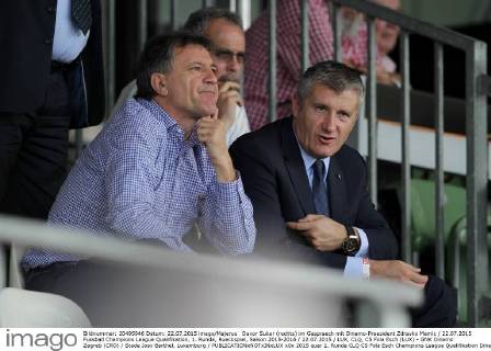 Davor Suker (rechts) im Gespraech mit Dinamo-Praesident Zdravko Mamic 22.07.2015 Fussball Champions League Qualifikation, 1. Runde, Rueckspiel, Saison 2015-2016 22.07.2015 LUX, CLQ, CS Fola Esch (LUX) - GNK Dinamo Zagreb (CRO) Stade Josy Barthel, Luxemburg 