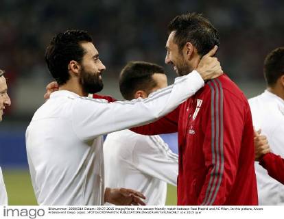 Pre-season friendly match between Real Madrid and AC Milan. In this picture, Alvaro Arbeloa and Diego Lopez. xFOTOxCHEMAxREYx