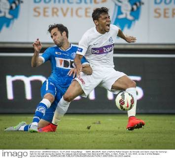 - GENT, BELGIUM: Gent s Rafinha Rafael Scapini de Almeida and Genk s Igor De Camargo fight for the ball during the Jupiler Pro League match between KAA Gent and KRC Genk, in Gent, Friday 31 July 2015, on day 2 of the Belgian soccer championship. JASPERxJACOBS  x04673835x