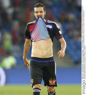 05.08.2015 Basel Schweiz , Fussball Herren Saison 2015 2016 Stadion Sr.Jakob Park Champions League Qualifikation Rueckspiel FC Basel - KKS Lech Poznan Bild zeigt Zdravko Kuzmanovic (FC Basel) .Aktion Einzelbild Foto 