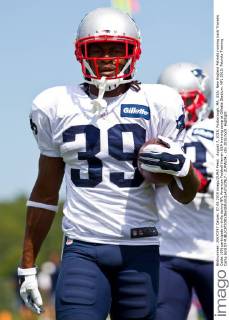 August 7, 2015; Foxborough, MA, USA: New England Patriots running back Travaris Cadet (39) participate in drills during NFL American Football Herren USA training camp at Gillette Stadium. NFL 2015: Patriots Training Camp AUG 07 - ZUMAc04_