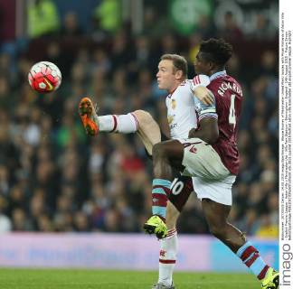 Wayne Rooney of Manchester United ManU tussles with Micah Richards of Aston Villa - English Premier League - Aston Villa v Manchester Utd - Villa Park Stadium - Birmingham - England - 14th August 2015 - Picture Simon Bellis Sportimage EDITORIAL USE ONLY. No use with unauthorised audio, video, data, fixture lists, club league logos or live services. Online in-match use limited to 120 images, no video emulation. No use in betting, games or single club league player publications.