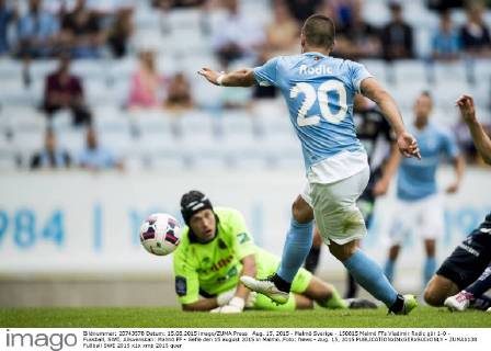 Aug. 15, 2015 - Malmö Sverige - 150815 Malmö FFs Vladimir Rodic gör 1-0 - Fussball, SWE, Allsvenskan: Malmö FF - Gefle den 15 august 2015 in Malmö..Foto: News - Aug. 15, 2015  - ZUMAb138